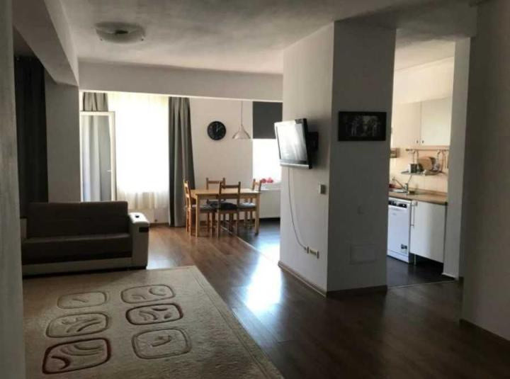 APARTAMENT 4 CAMERE DRUMUL TABEREI