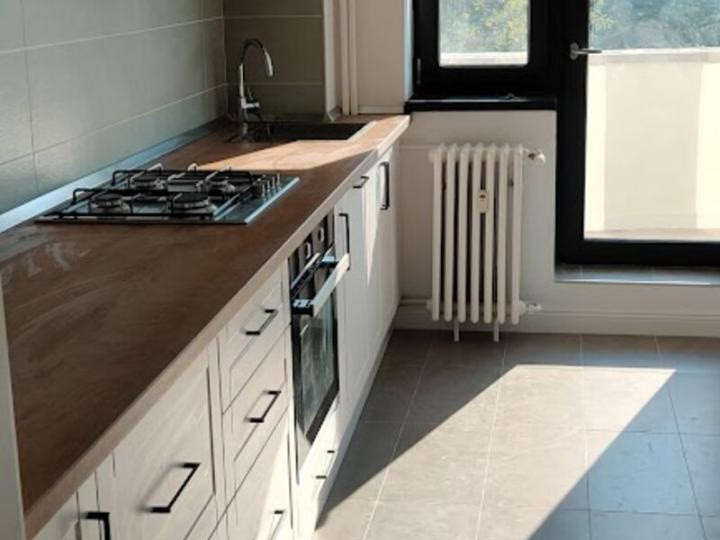 APARTAMENT 3 CAMERE SPLAIUL UNIRII-CAMERA DE COMERT