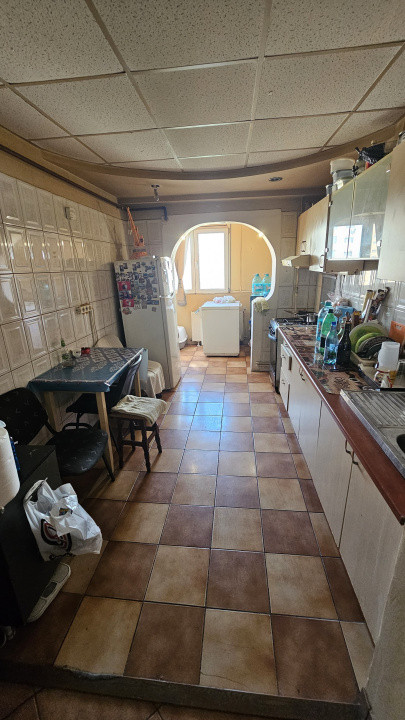Apartament 4 camere-zona Margeanului / Calea Rahovei