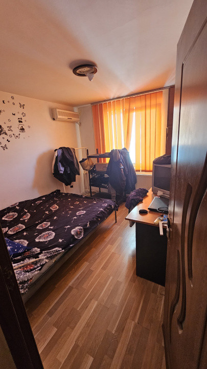 Apartament 4 camere-zona Margeanului / Calea Rahovei