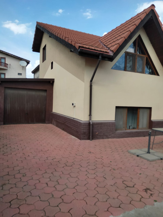 Casa tip Duplex 5 camere MOBILAT/UTILAT zona Linistita - Fundeni - 