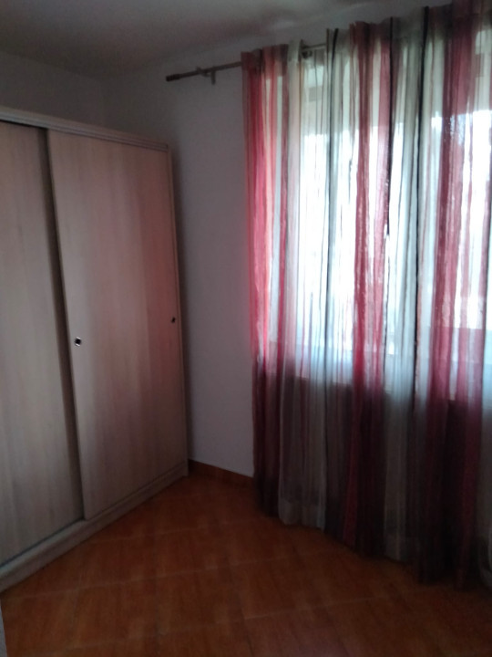 Casa tip Duplex 5 camere MOBILAT/UTILAT zona Linistita - Fundeni - 