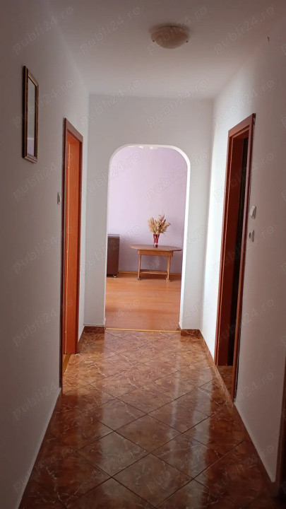 Apartament -2 camere -Zona Margeanului
