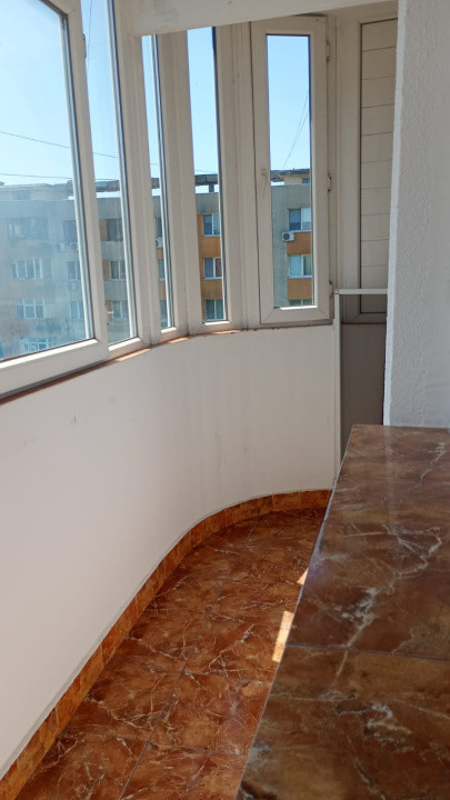 Apartament -2 camere -Zona Margeanului