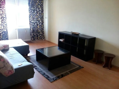 Apartament -3 camere -decomandat-Zona Rahova