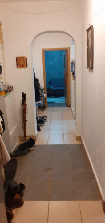 Apartament 4 camere  - zona PIATA RESITA - BRANCOVEANU