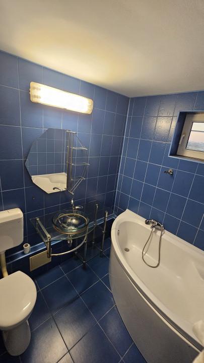 Apartament 3 camere-semidecomandat-zona Berceni-Aparatorii Patriei