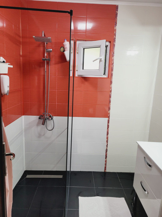 Apartament 3 camere-zona Drumul Taberei / Ghencea