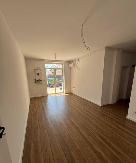 Apartament 3 camere Liberty Mall-Viilor