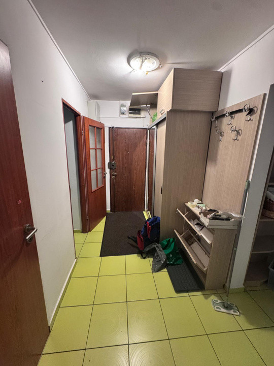 Apartament 4 camere-decomandat-zona Politehnicii