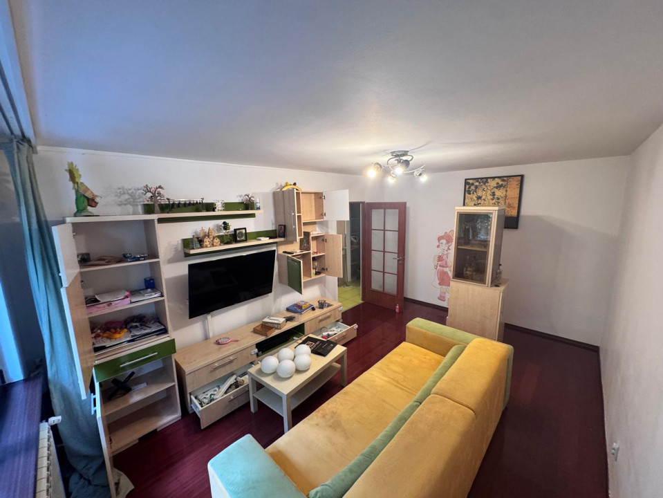 Apartament 4 camere-decomandat-zona Politehnicii