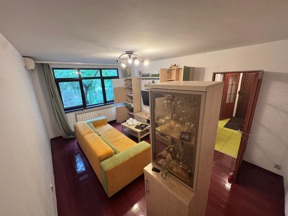 Apartament 4 camere-decomandat-zona Politehnicii
