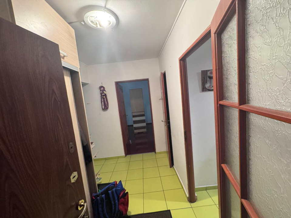 Apartament 4 camere-decomandat-zona Politehnicii