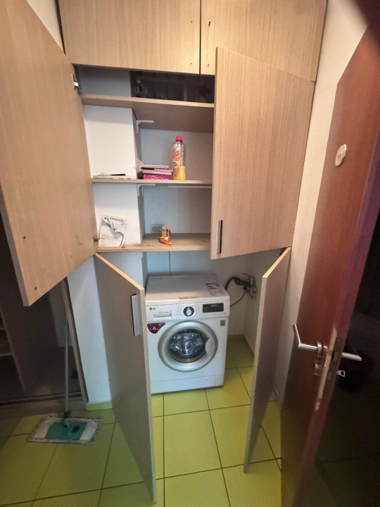 Apartament 4 camere-decomandat-zona Politehnicii