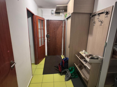 Apartament 4 camere-decomandat-zona Politehnicii