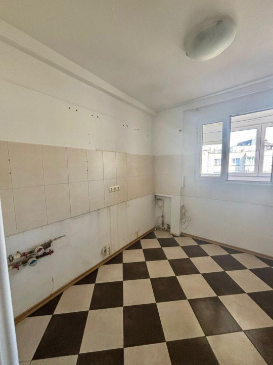 Apartament 3 camere-zona Crangasi