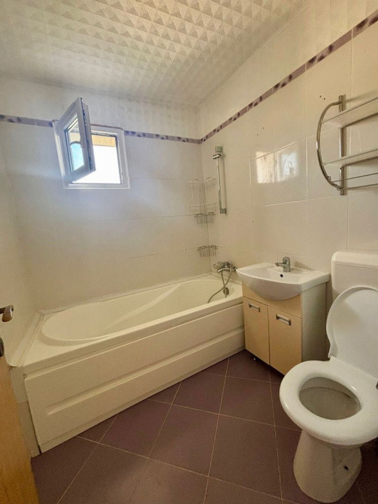 Apartament 3 camere-zona Crangasi