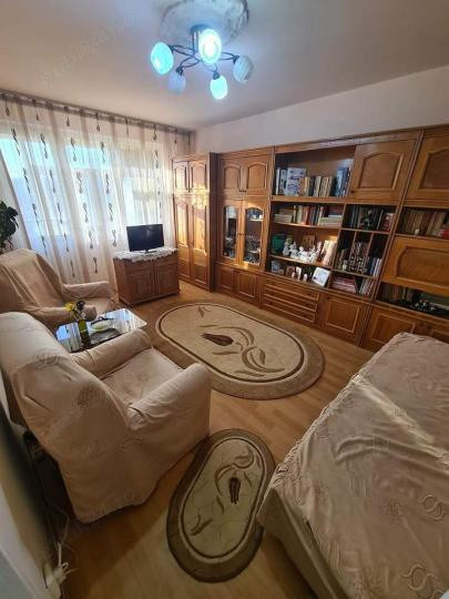 Apartament 3 camere  SOS GIURGIULUI