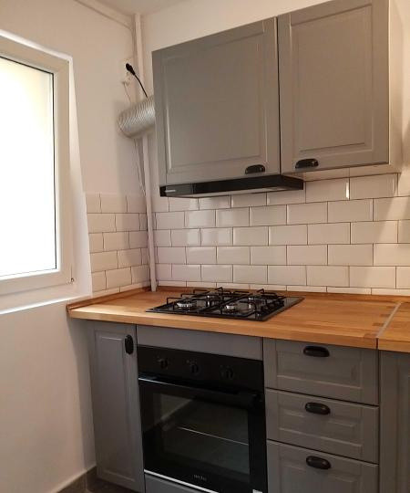 Apartament spatios 4 camere cartierul TIneretului