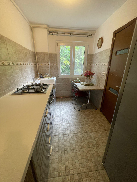 Apartament-3-camere-CENTRALA-PROPRIE-OBREGIA