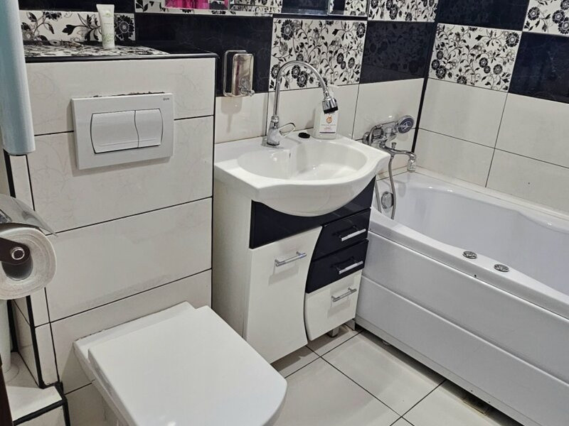 Apartament 4 camere-decomadnat-zona Uverturii