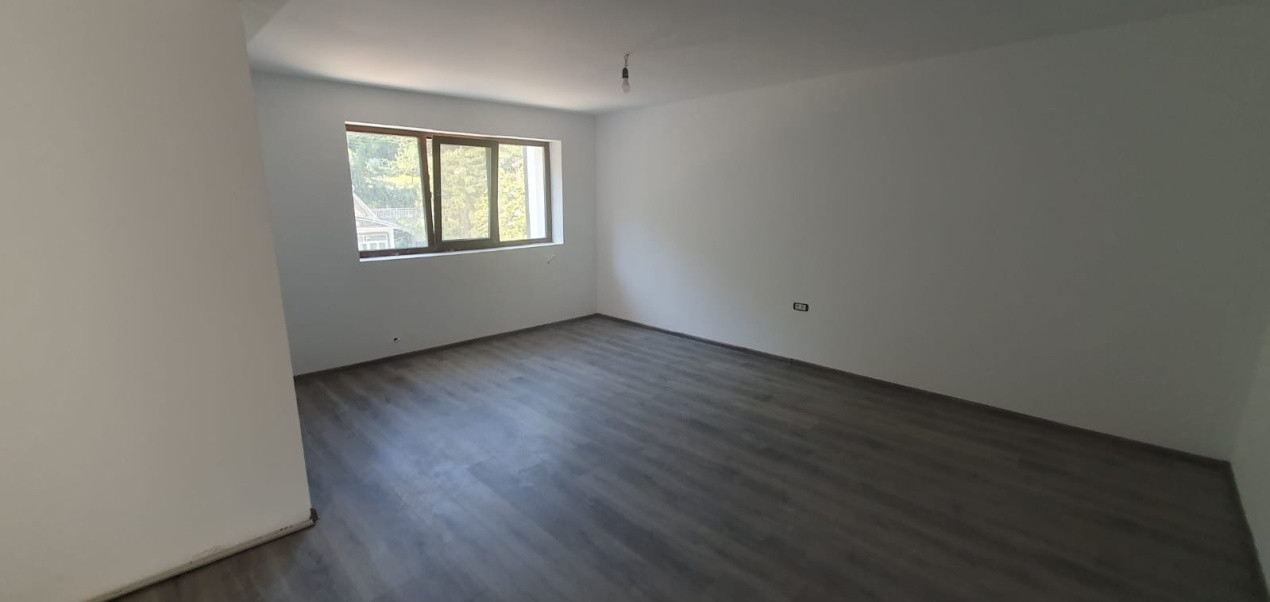 CASA SARATA MONTEORU- IDEAL INVESTITIE