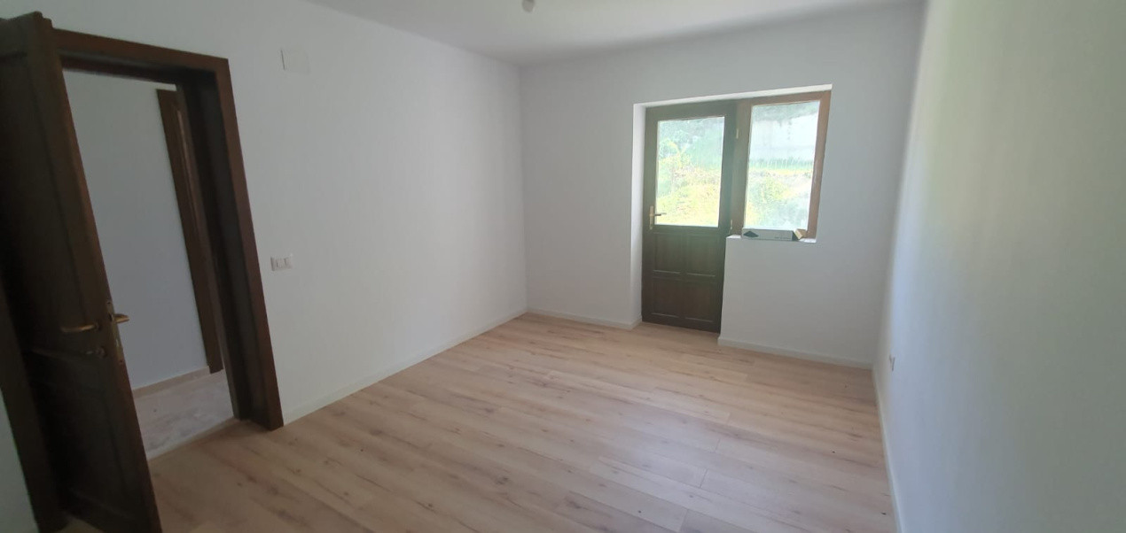 CASA SARATA MONTEORU- IDEAL INVESTITIE