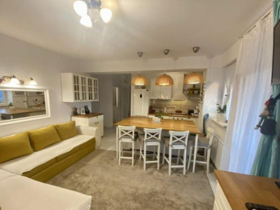 Apartament -4 camere -decomandat-Zona Andronache