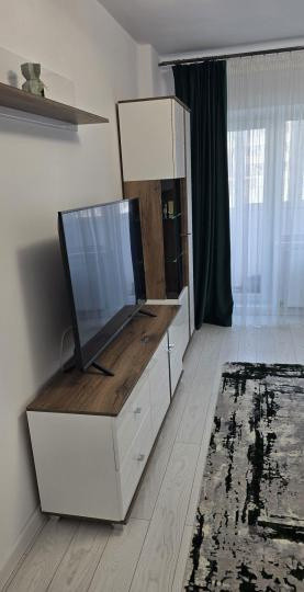 Apartament -3 camere -decomandat-Zona Colentina