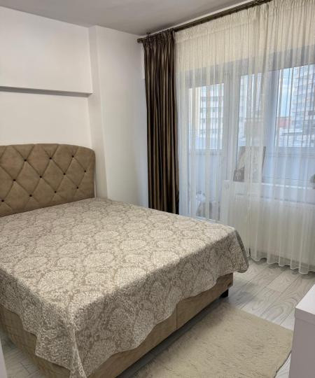 Apartament -3 camere -decomandat-Zona Colentina