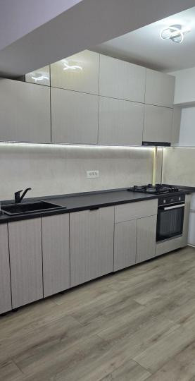 Apartament -3 camere -decomandat-Zona Colentina