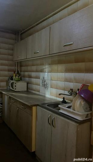 Apartament -3 camere -decomandat-Zona Colentina-Doamna Ghica