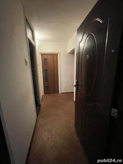 Apartament -3 camere -decomandat-Zona Colentina-Doamna Ghica