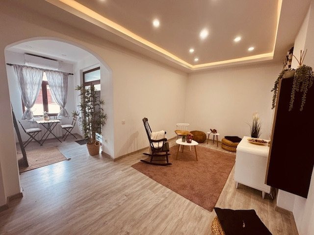 Apartament 3 - camere, Pozitie excelenta - Zona Capitale 