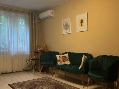 Apartament 3 camere-zona Gorjului