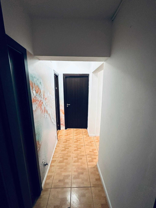 Apartament 4 camere- zona Apusului / Gorjului