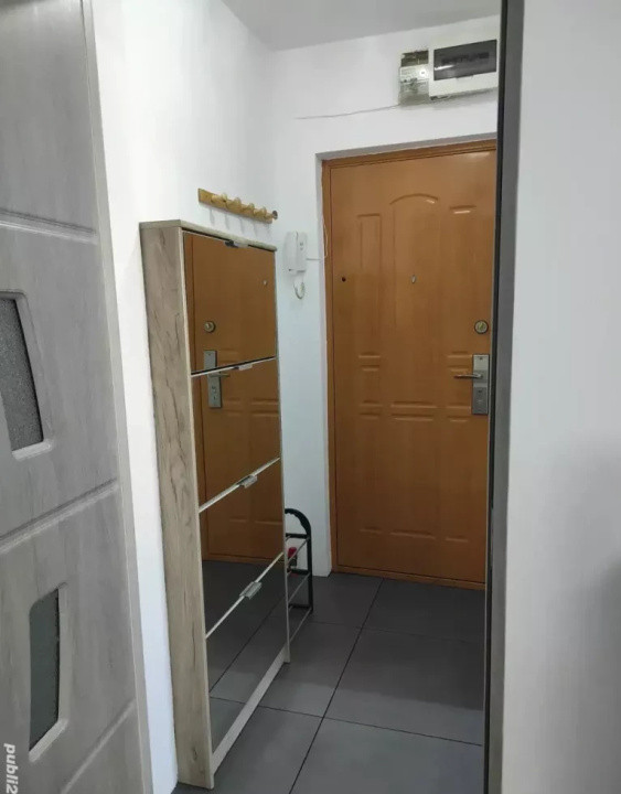 Vând apartament cu 2 camere Drumul Gazarului