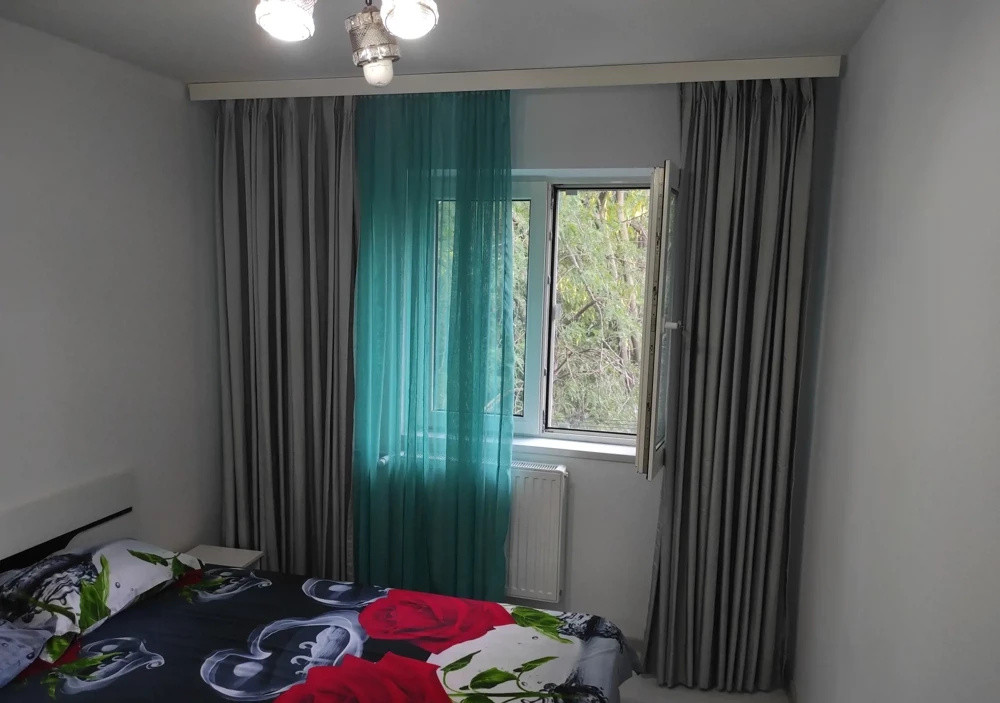 Vând apartament cu 2 camere Drumul Gazarului