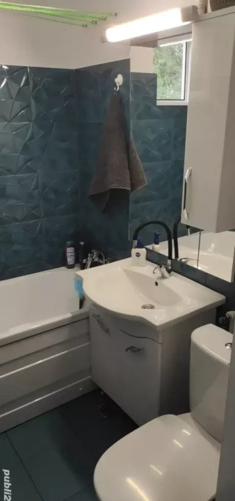 Vând apartament cu 2 camere Drumul Gazarului