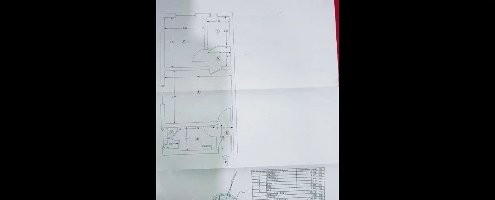 Vând apartament cu 2 camere Drumul Gazarului
