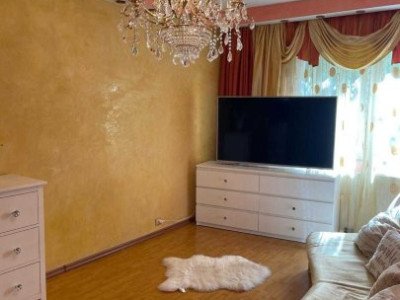 Apartament -2 camere -Zona Rahova-Margeanului
