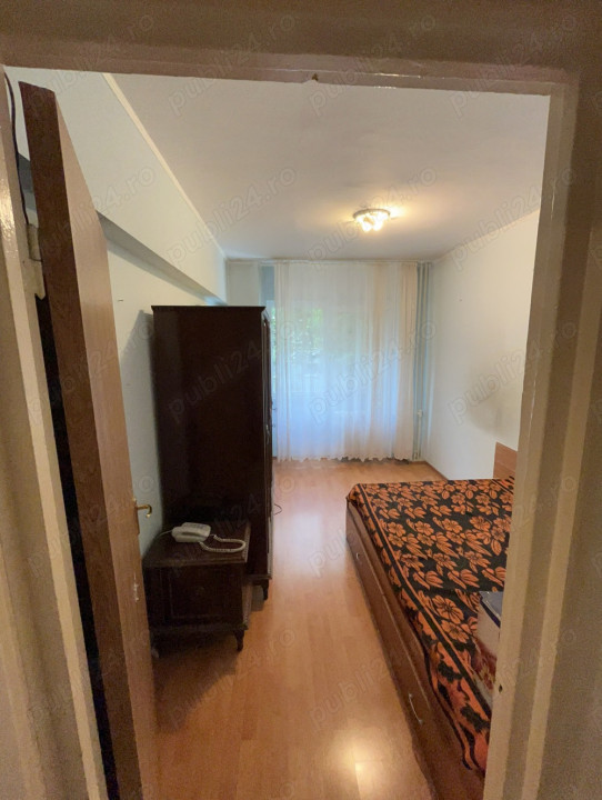 Apartament 3 camere-decomandat-et2- Lucian Blaga 