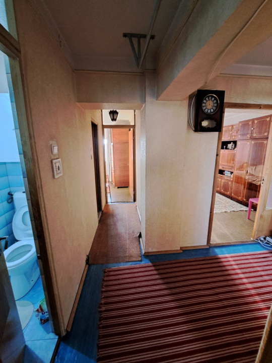 Apartament 4 camere-decomandat-zona Crangasi
