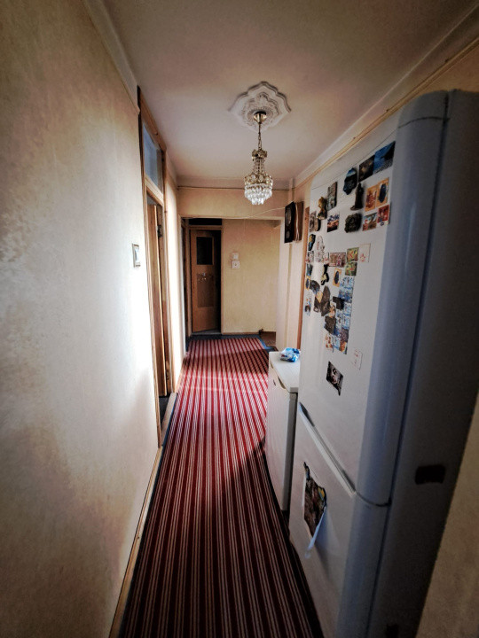 Apartament 4 camere-decomandat-zona Crangasi