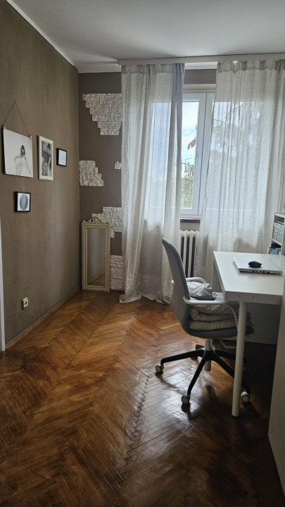 Apartament 3 camere - MOBILAT/UTILAT lux - La 2 minute de Metrou - zona Titan