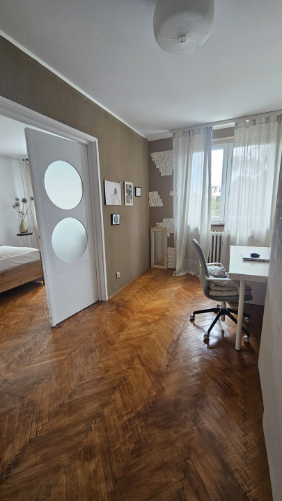 Apartament 3 camere - MOBILAT/UTILAT lux - La 2 minute de Metrou - zona Titan