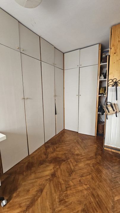 Apartament 3 camere - MOBILAT/UTILAT lux - La 2 minute de Metrou - zona Titan