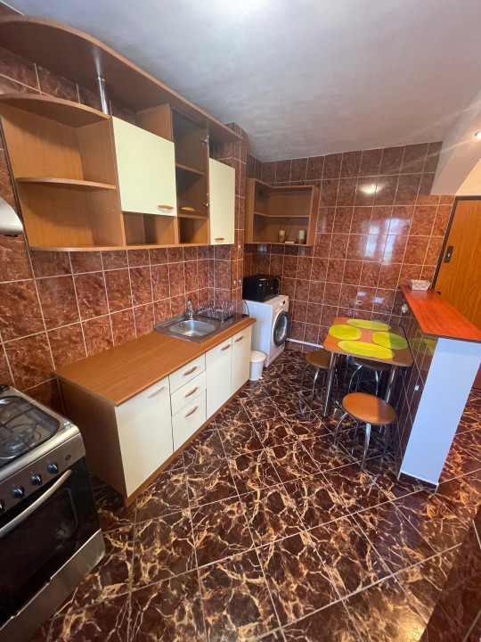 Apartament-3-camere-TINERETULUI-TRESTIANA