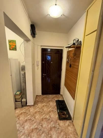 Garsoniera-TINERETULUI-TAVERNA-CALINESCU