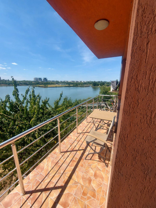 Apartament -5 camere -decomandat-Zona Fundeni